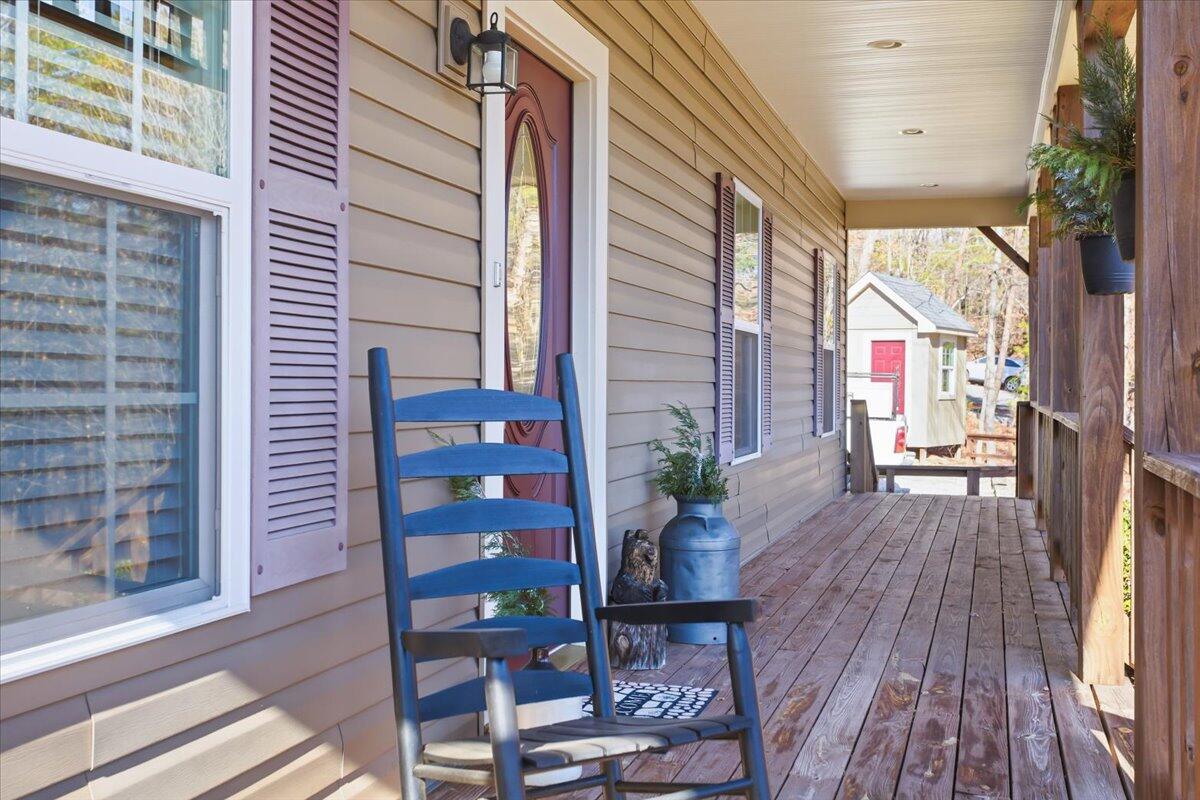 1718 Laurel Mountain DR