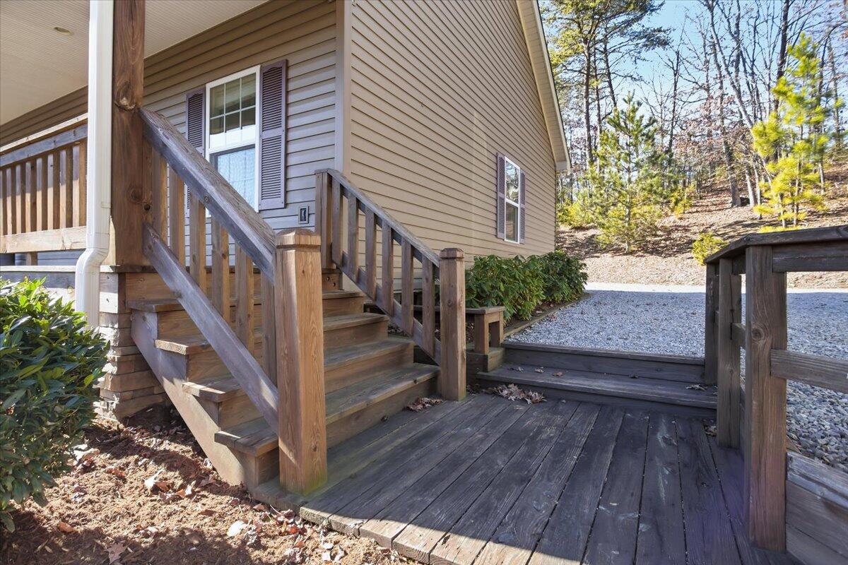 1718 Laurel Mountain DR