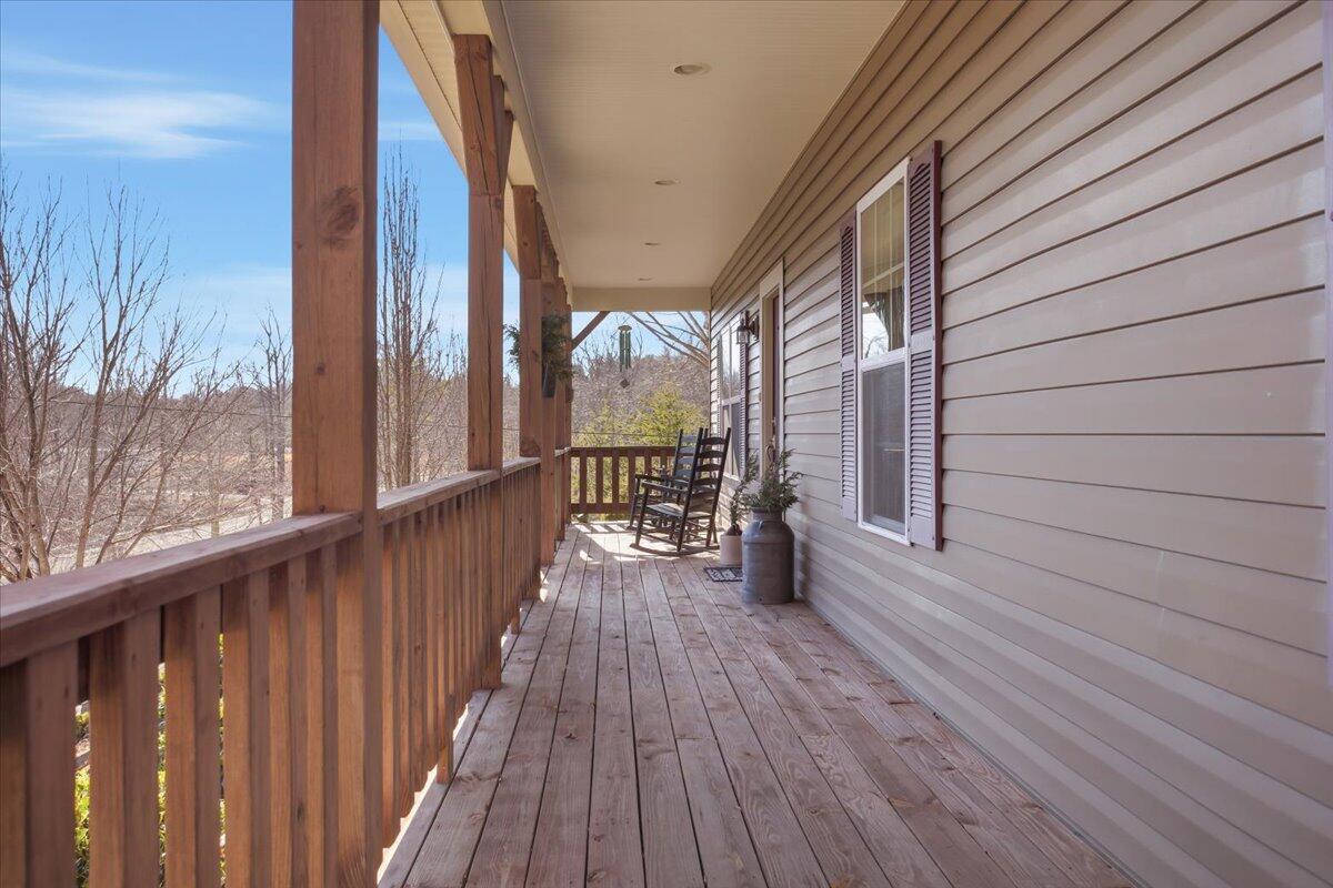 1718 Laurel Mountain DR