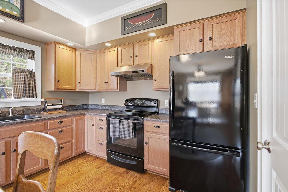 1718 Laurel Mountain DR