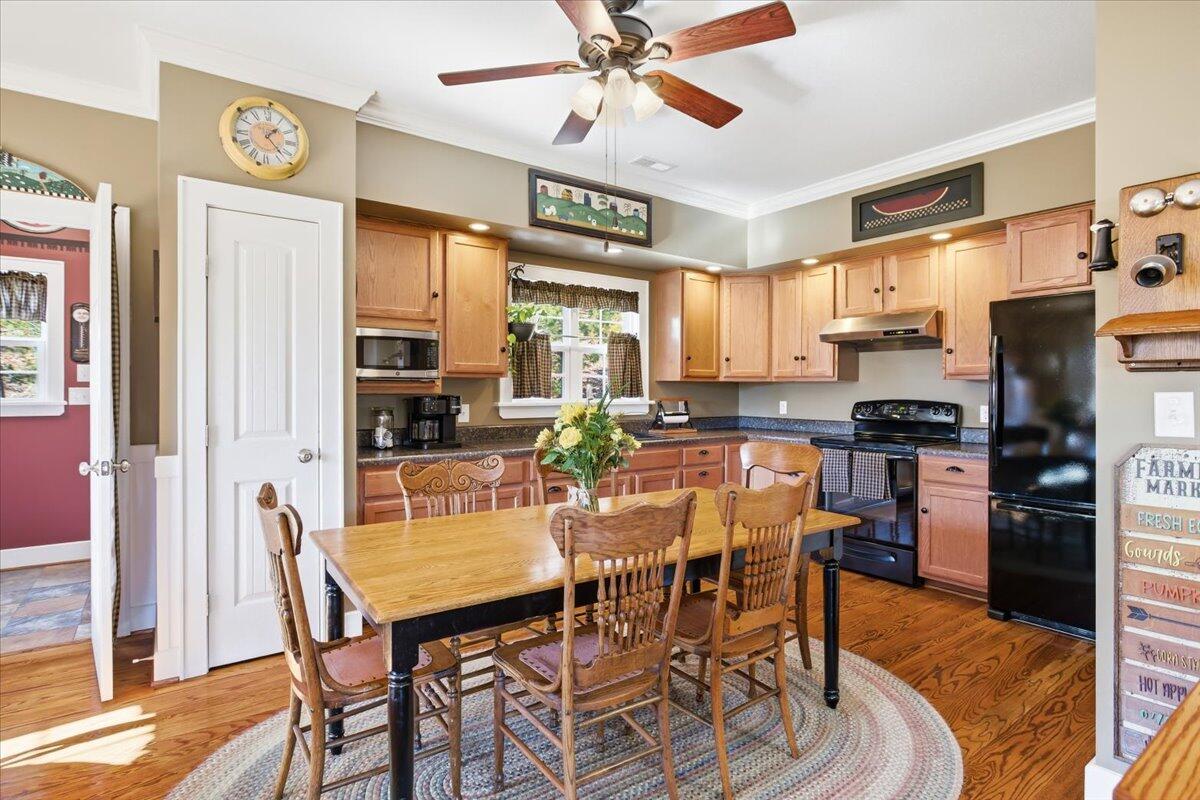 1718 Laurel Mountain DR