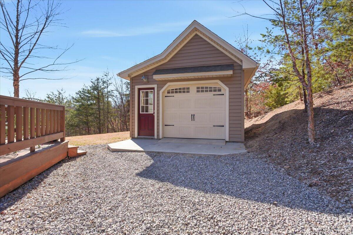 1718 Laurel Mountain DR