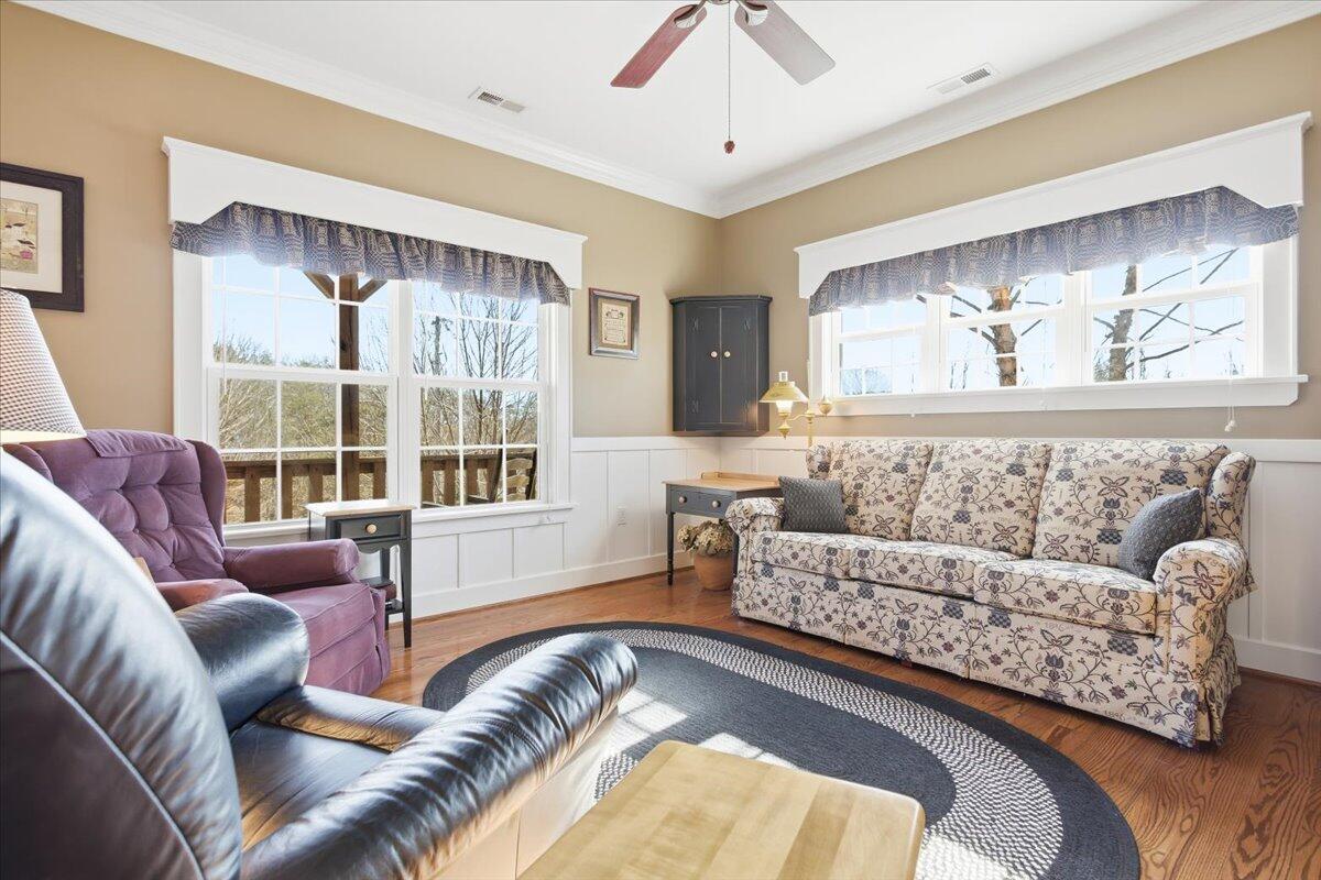 1718 Laurel Mountain DR