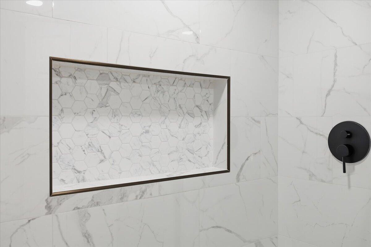 109 Maplelawn AVE NE