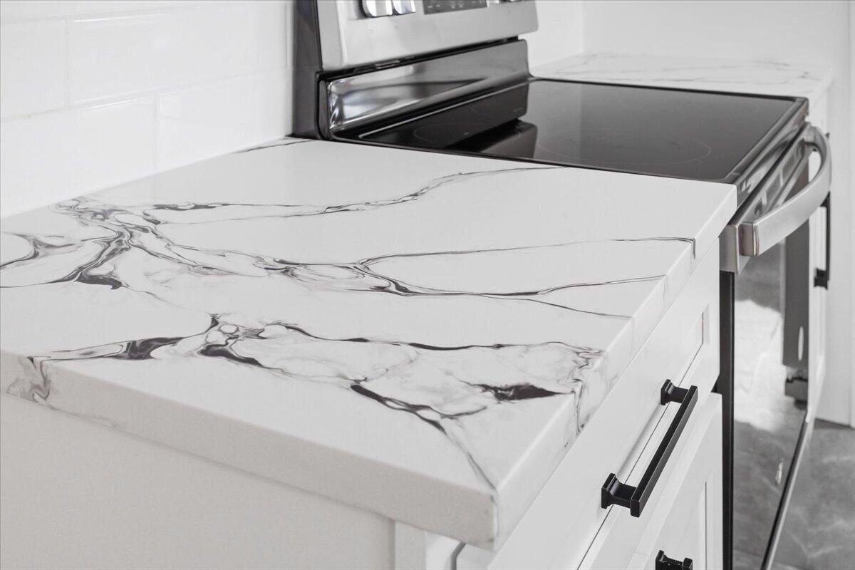 109 Maplelawn AVE NE