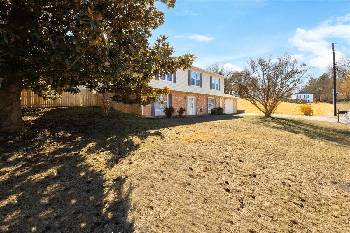3650 Kentland DR