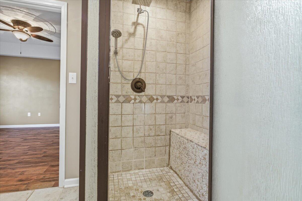 1530 Indian Springs LN