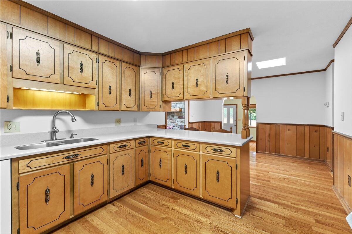 283 Orchard Lake DR