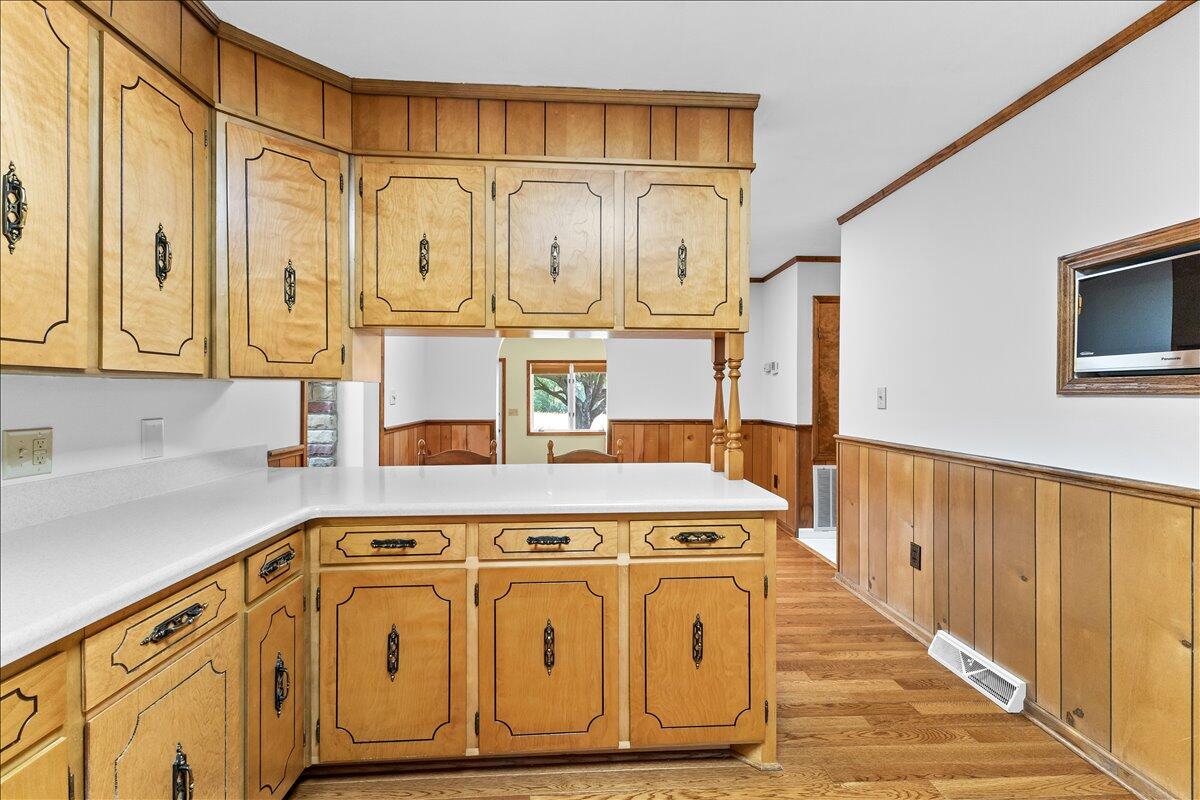 283 Orchard Lake DR