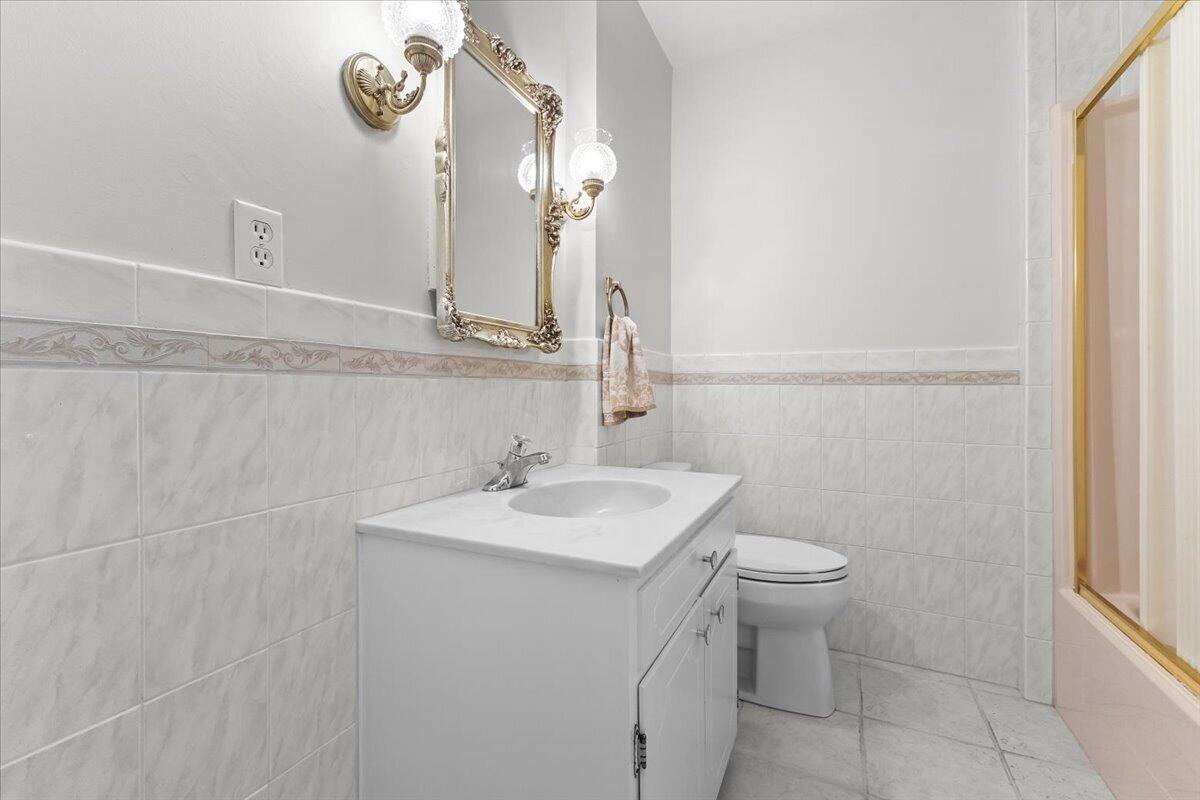283 Orchard Lake DR
