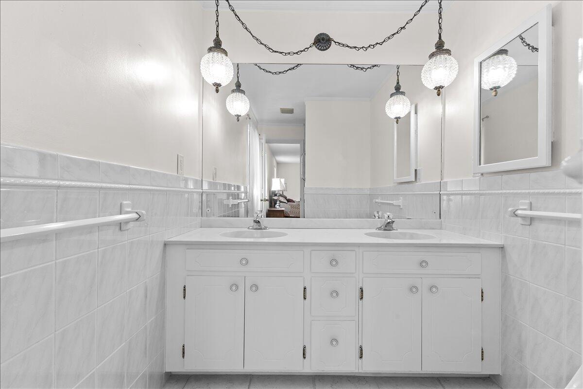 283 Orchard Lake DR