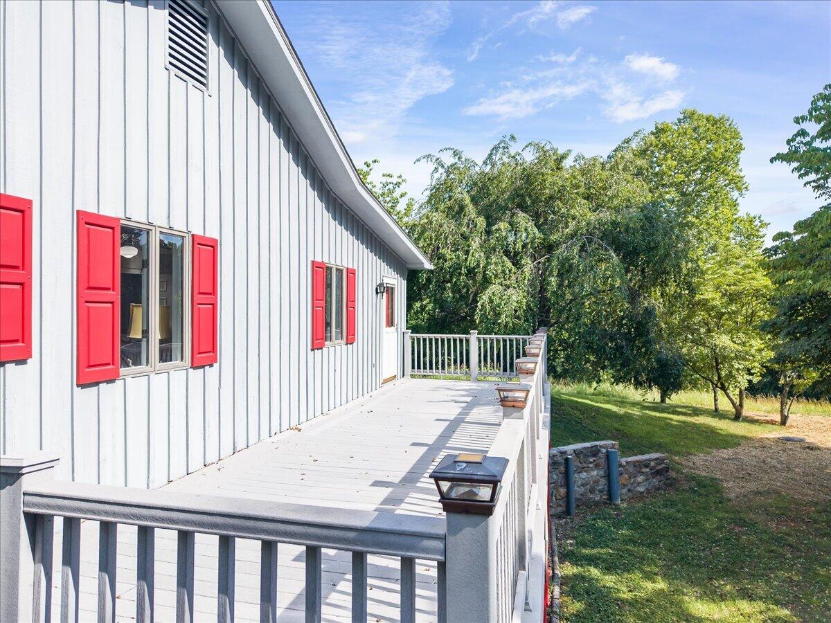 283 Orchard Lake DR
