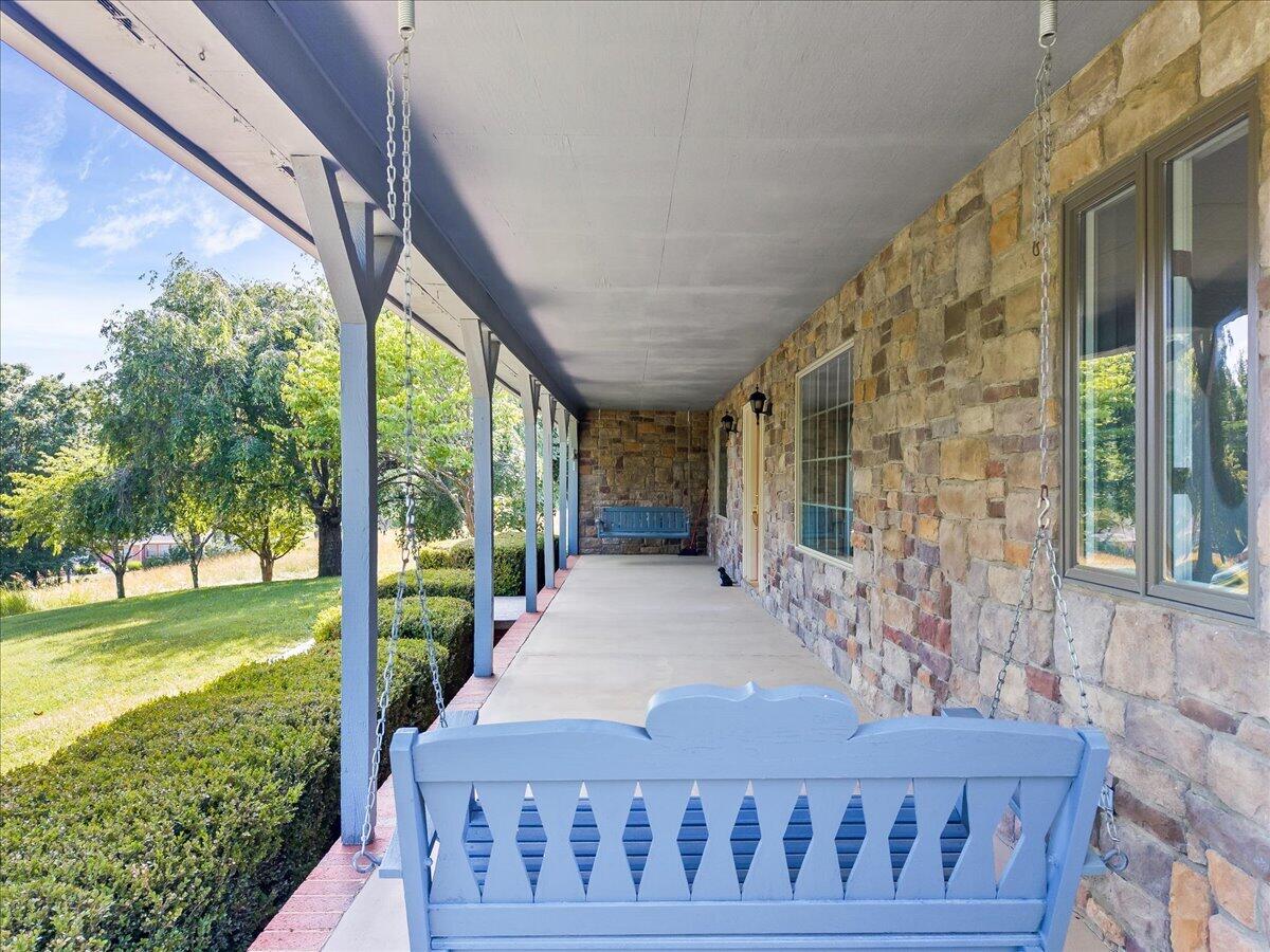 283 Orchard Lake DR