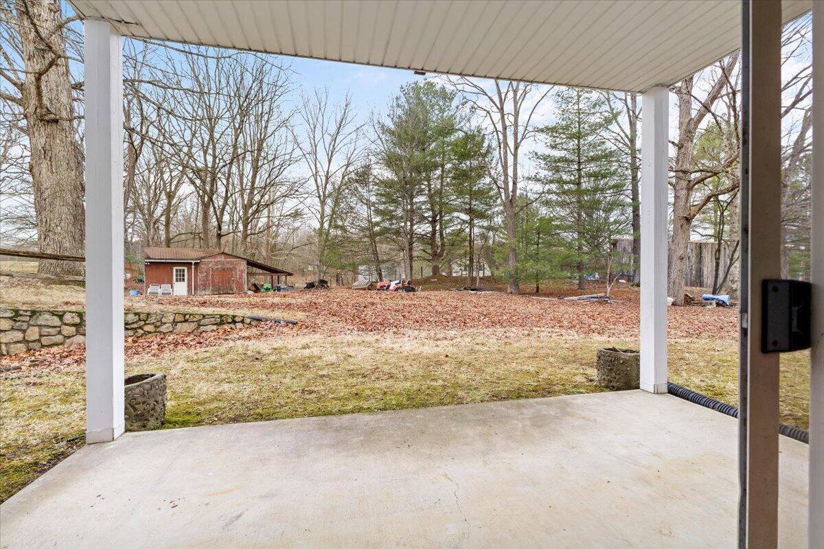 1297 Flowing Spring RD