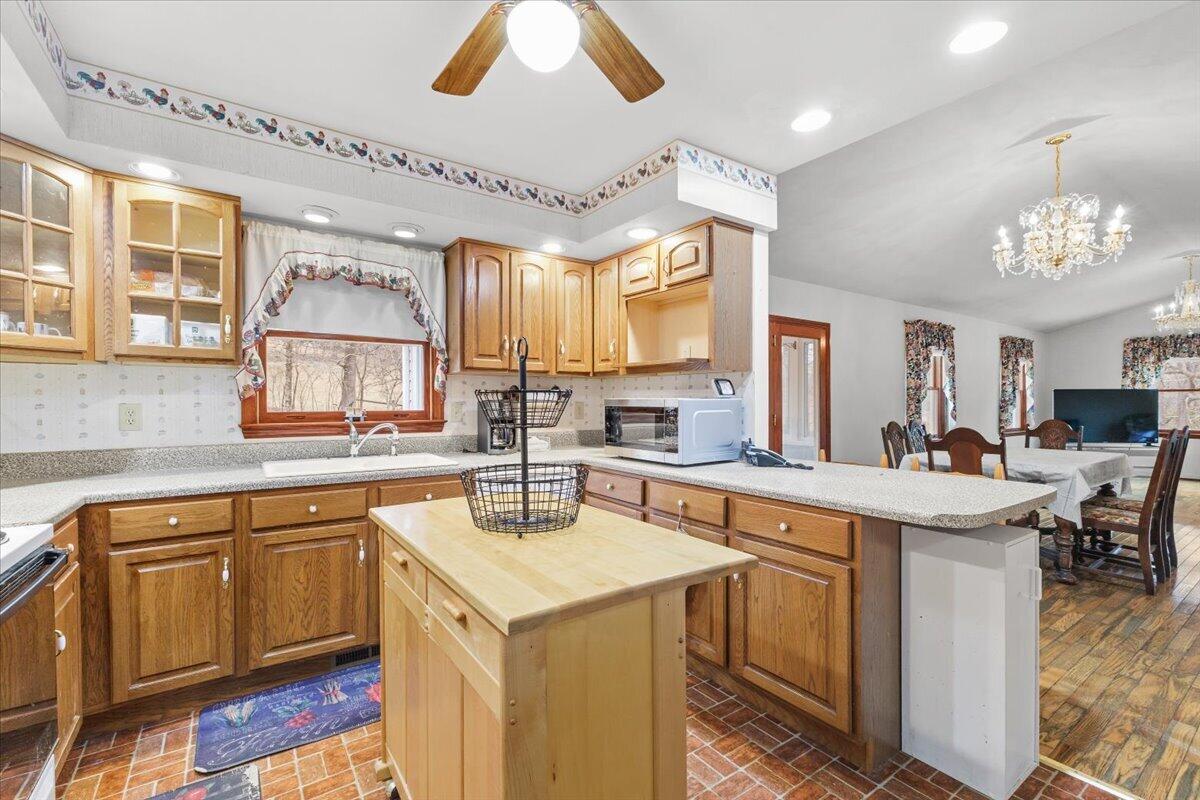 1297 Flowing Spring RD