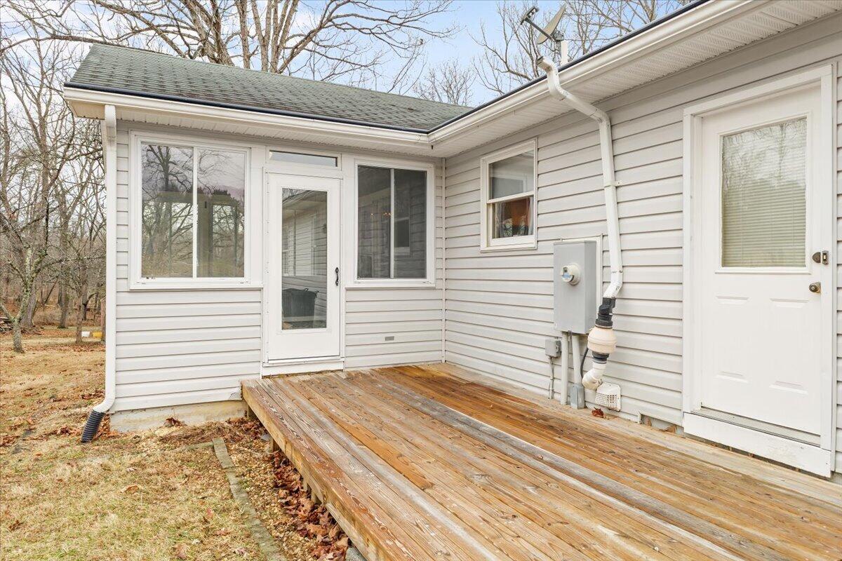 1297 Flowing Spring RD