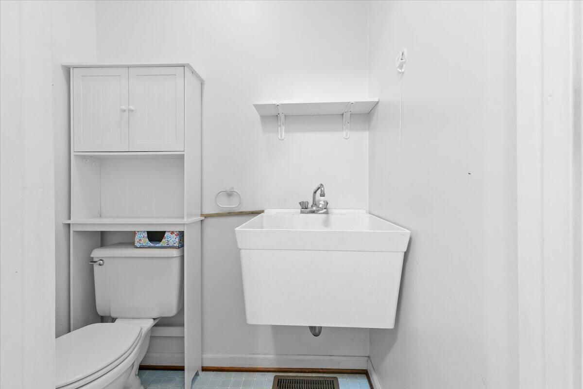 1297 Flowing Spring RD