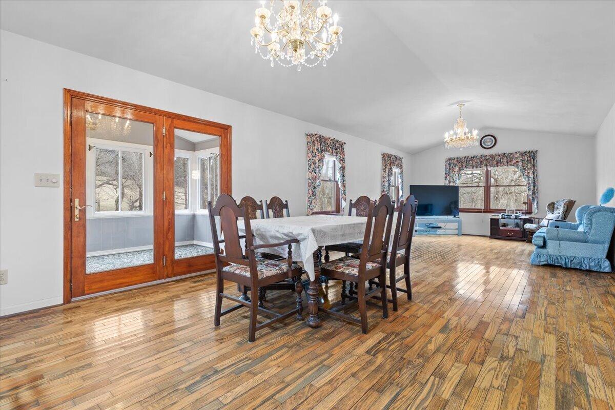 1297 Flowing Spring RD