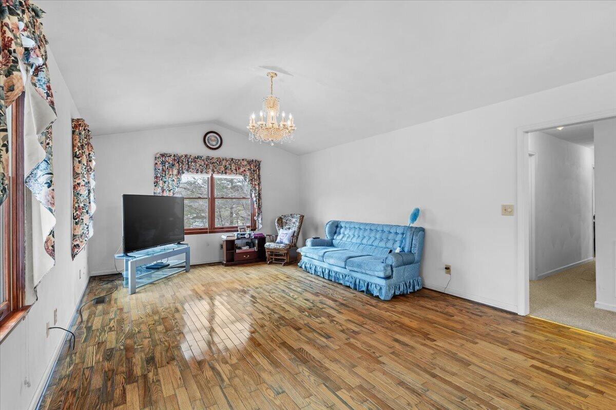 1297 Flowing Spring RD