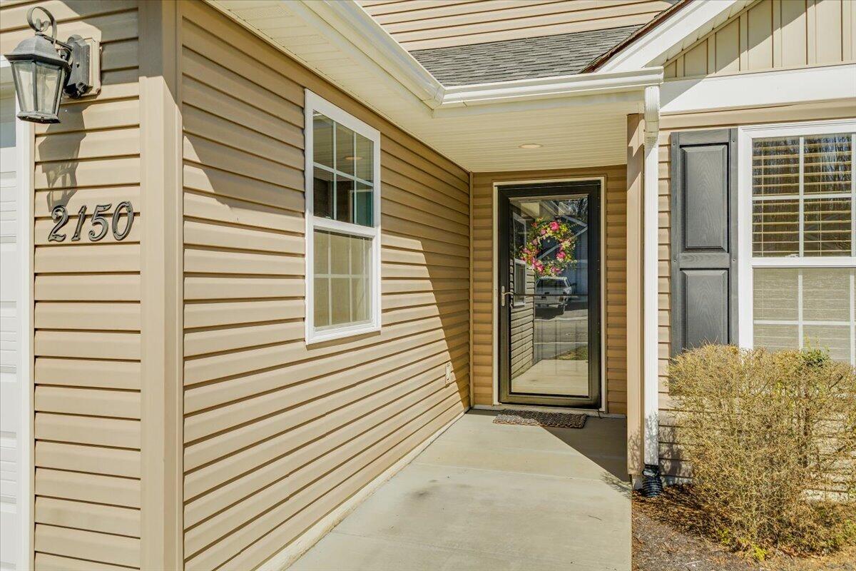 2150 Giles DR SE