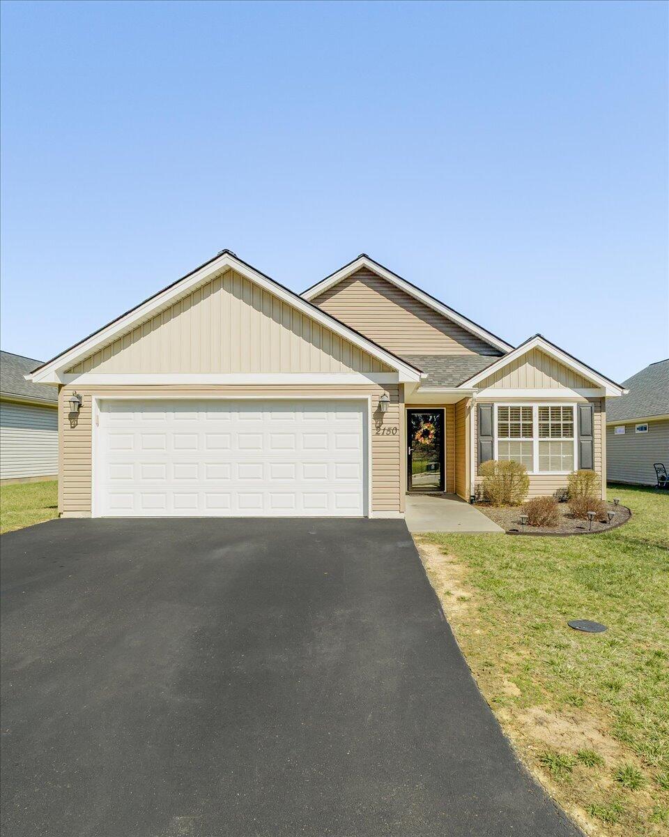 2150 Giles DR SE
