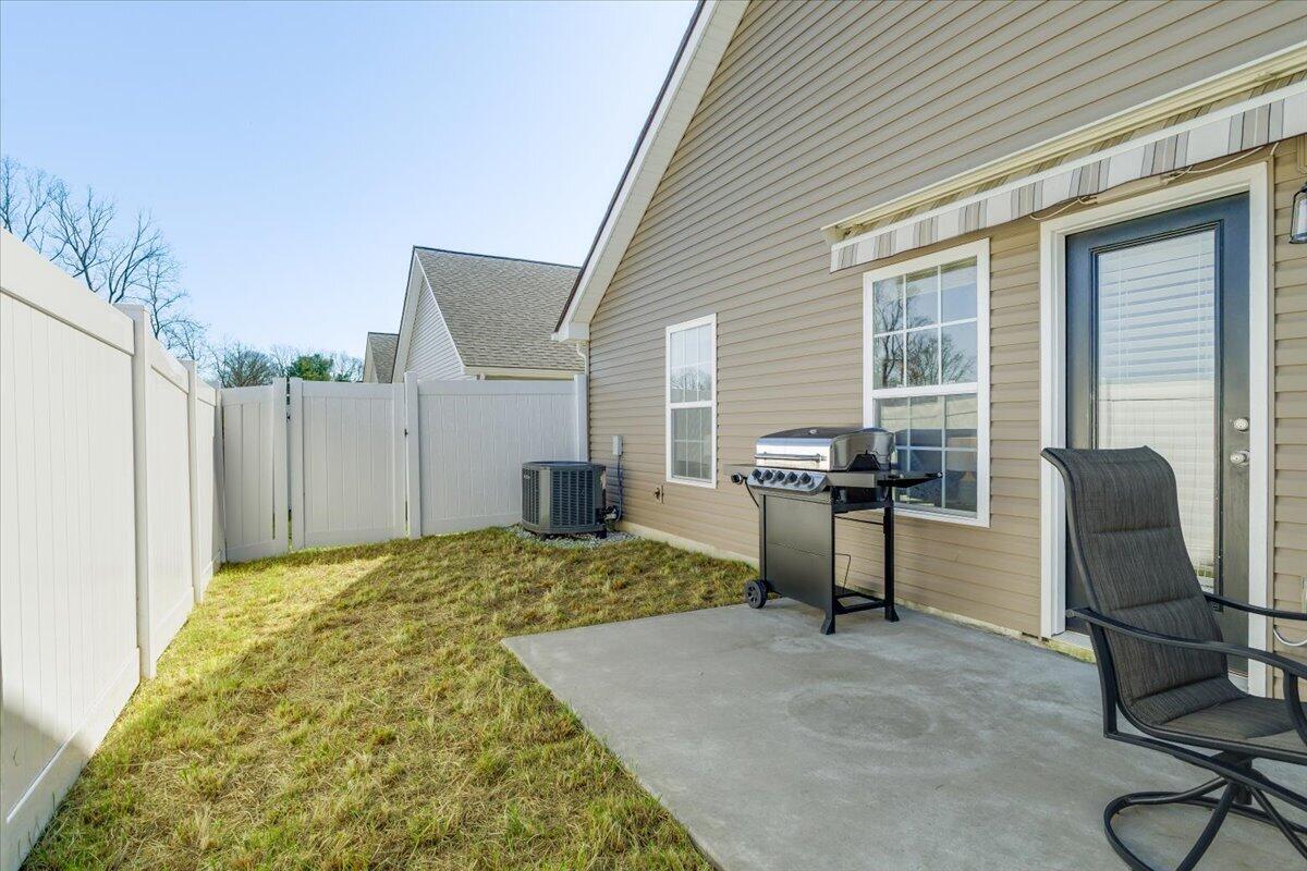 2150 Giles DR SE