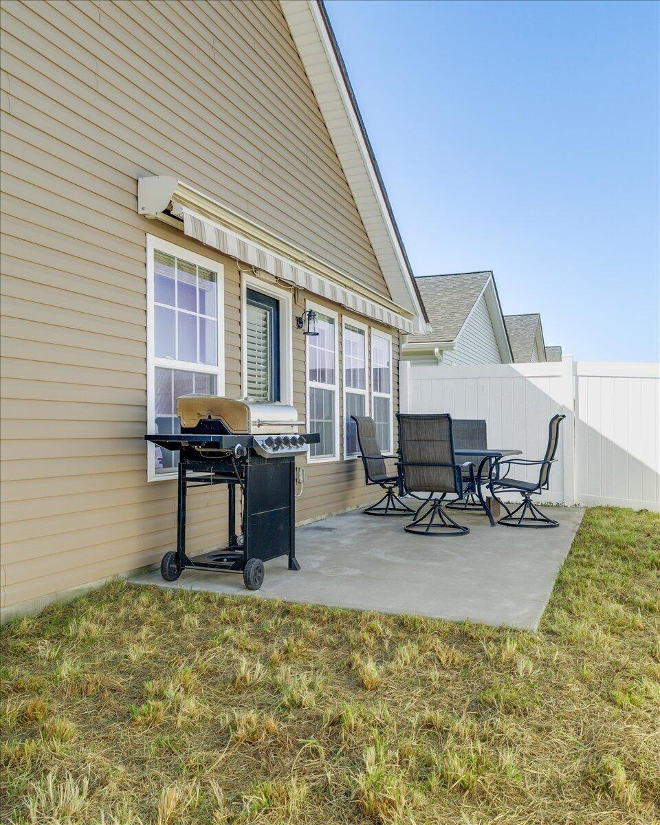 2150 Giles DR SE