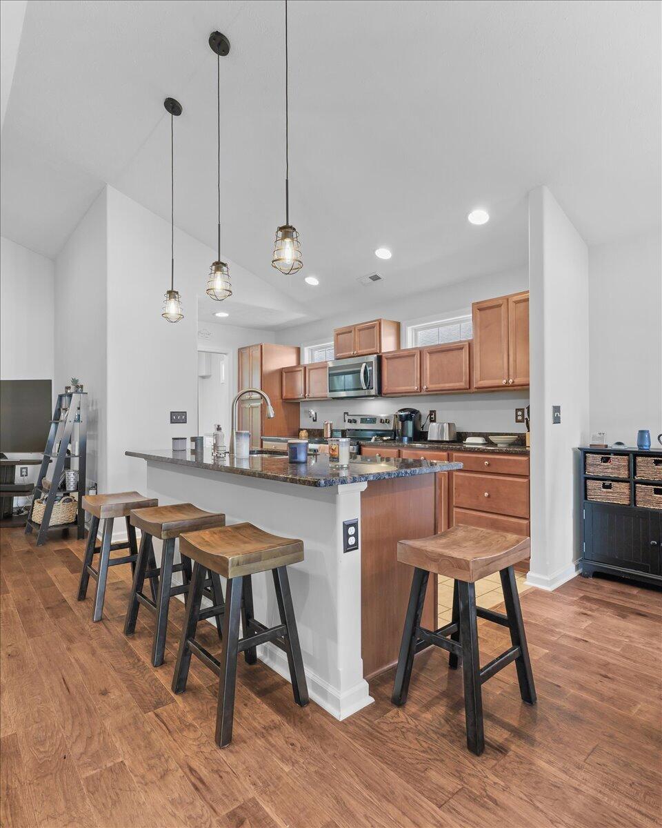2150 Giles DR SE