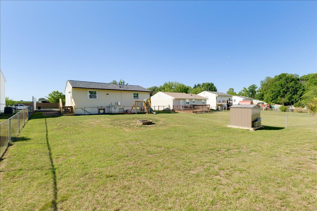 8546 Brubaker DR
