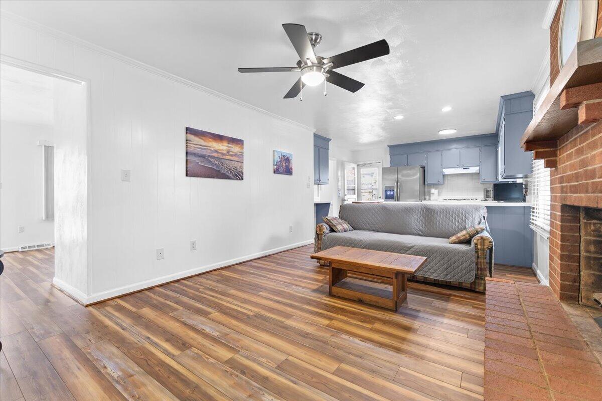 403 Ingal BLVD