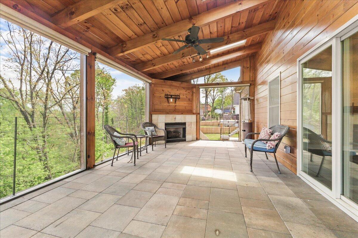 2756 Mcvitty RD