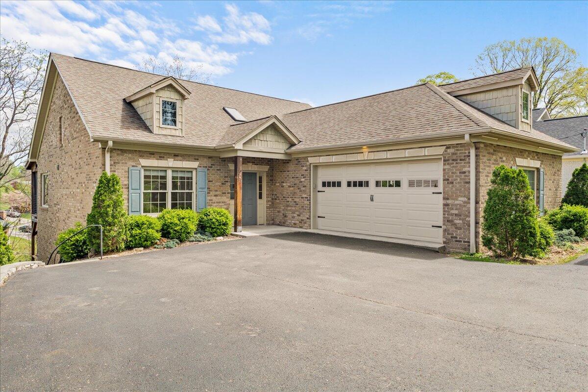 2756 Mcvitty RD