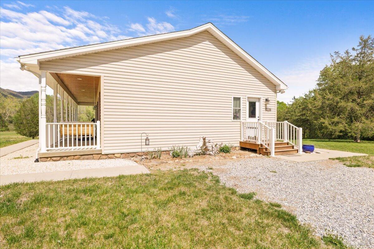 4133 Grove Hill RD