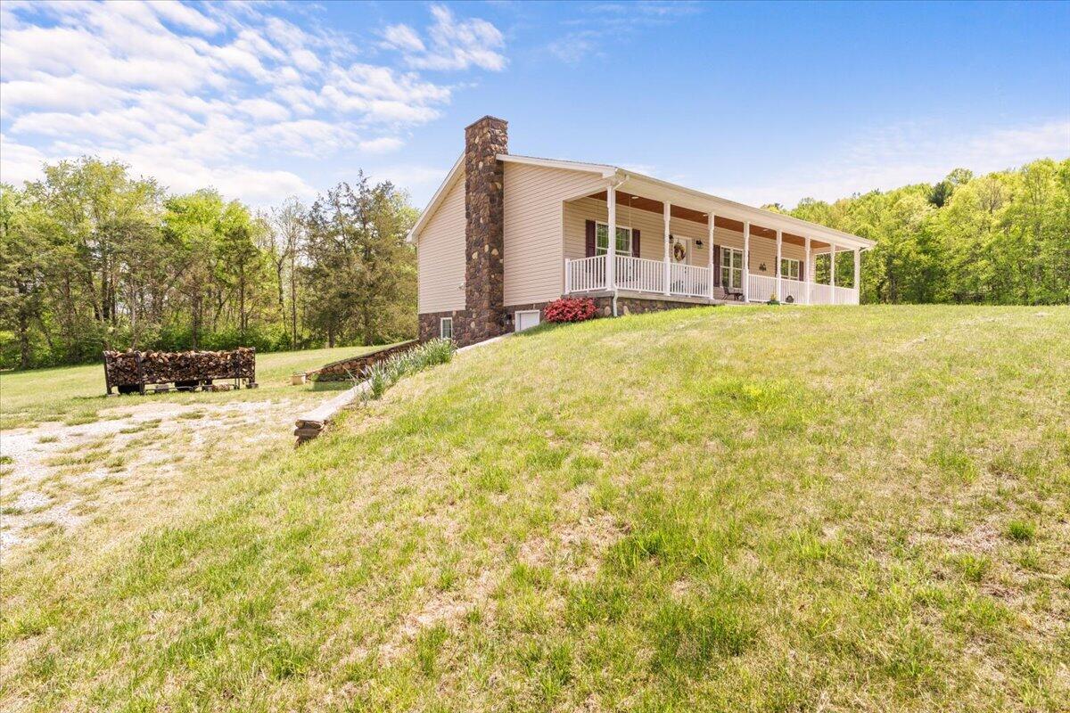 4133 Grove Hill RD