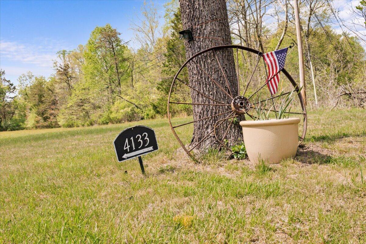 4133 Grove Hill RD