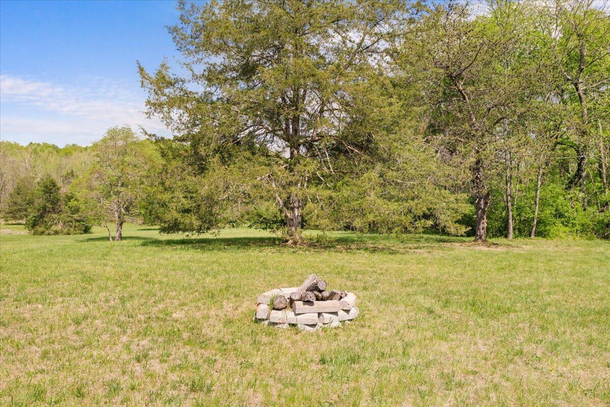 4133 Grove Hill RD