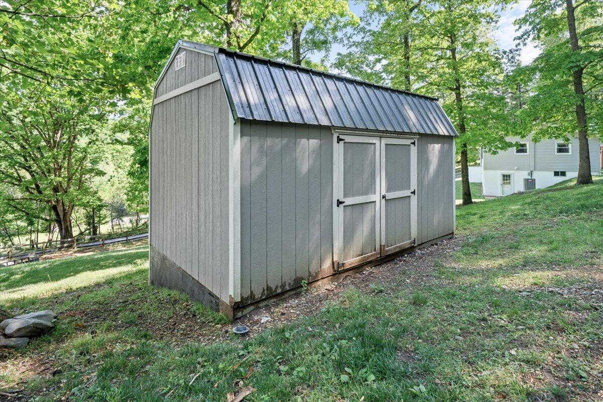 10660 Catawba RD