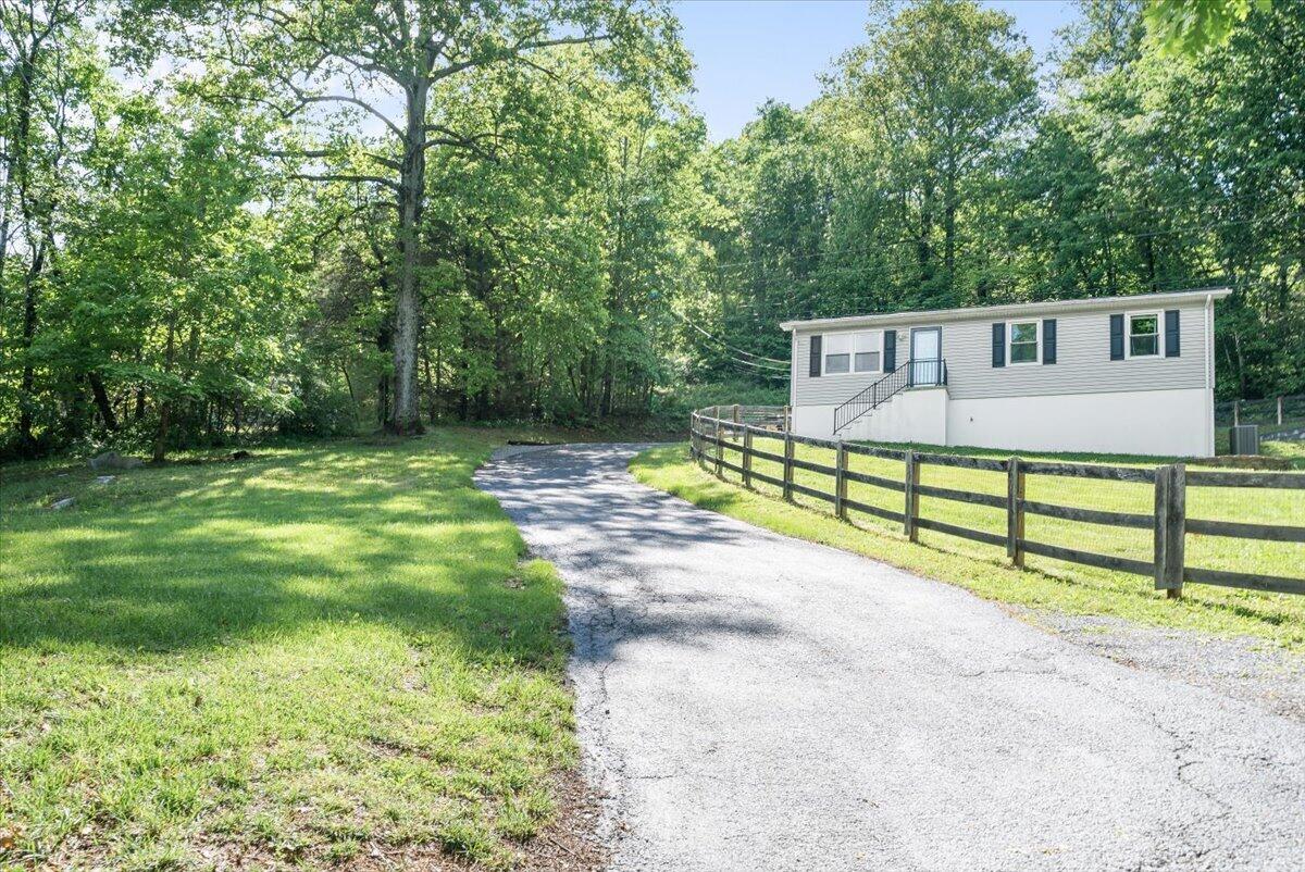 10660 Catawba RD
