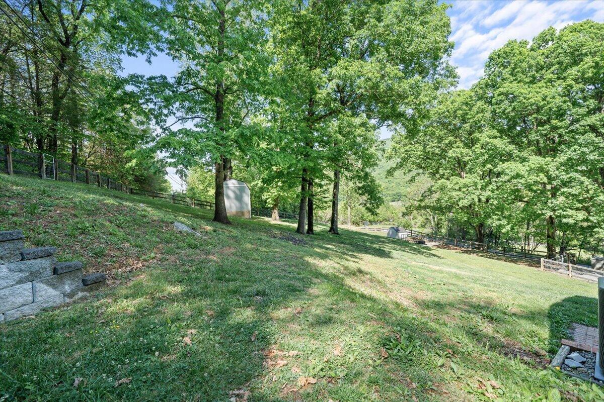 10660 Catawba RD