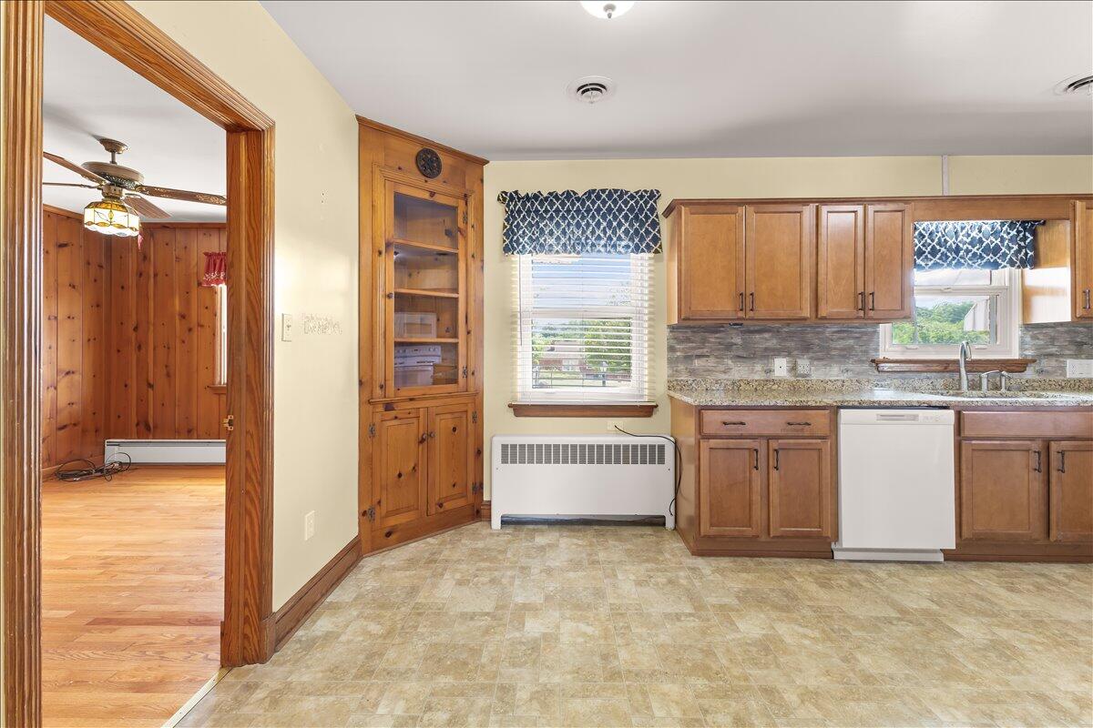 2605 Pinecrest DR
