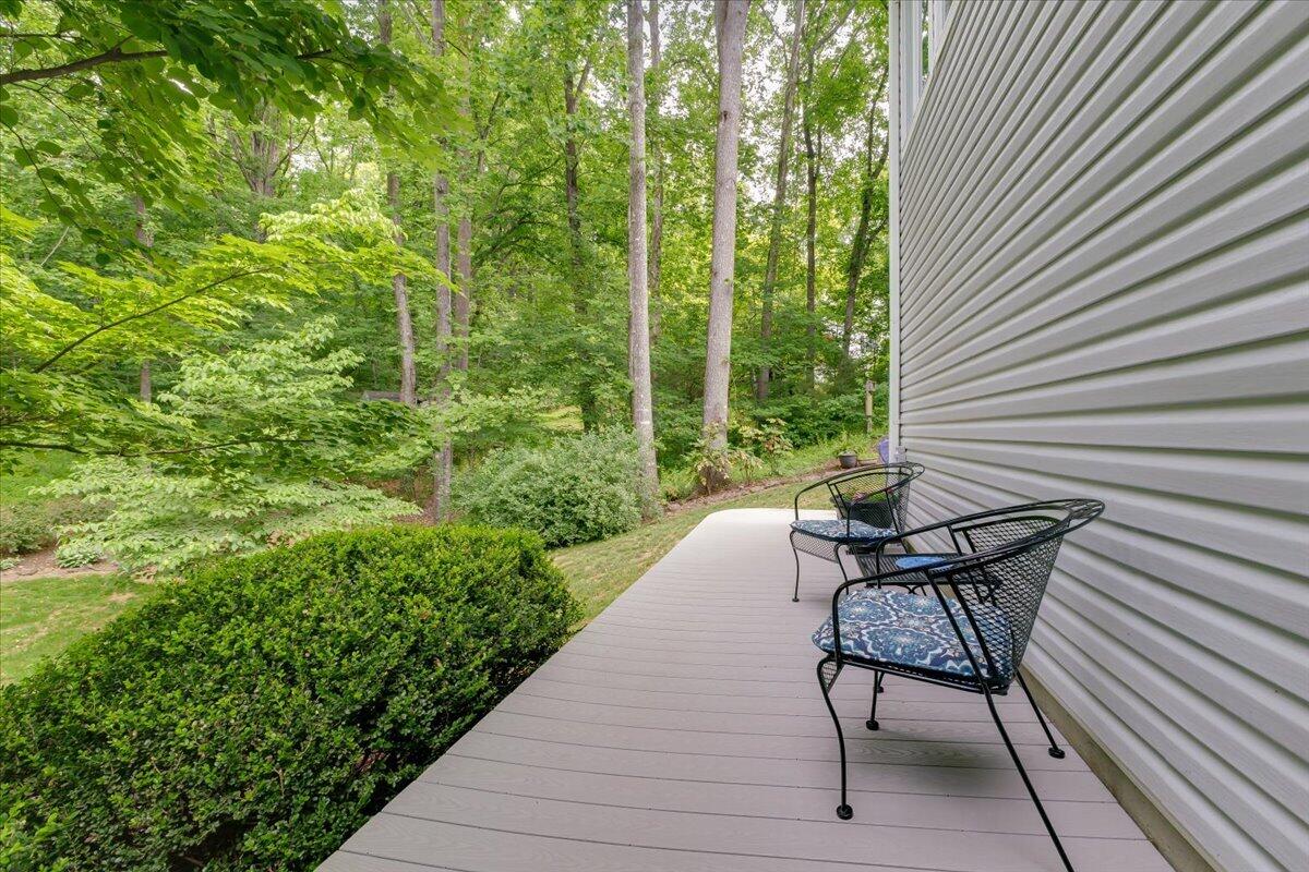6446 Poages Mill DR
