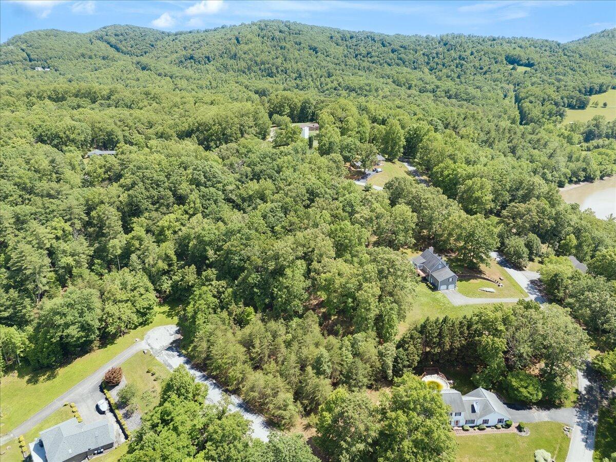 Lot123&124 Dixon DR