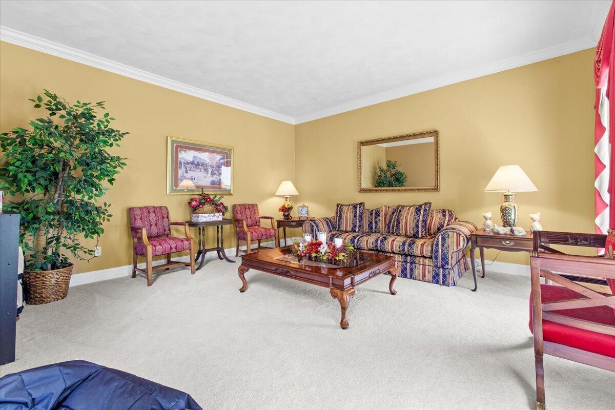 8343 Strathmore LN