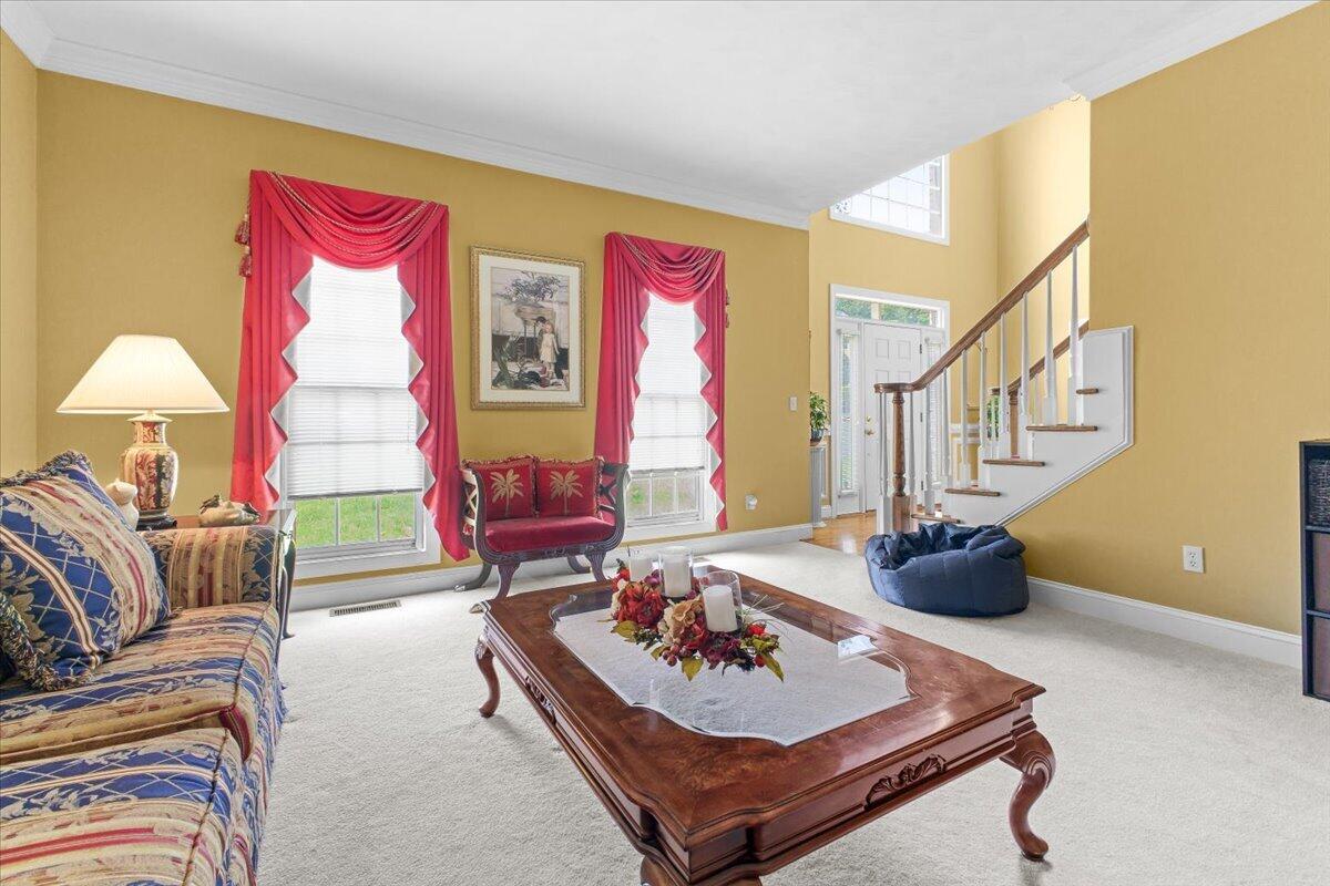 8343 Strathmore LN