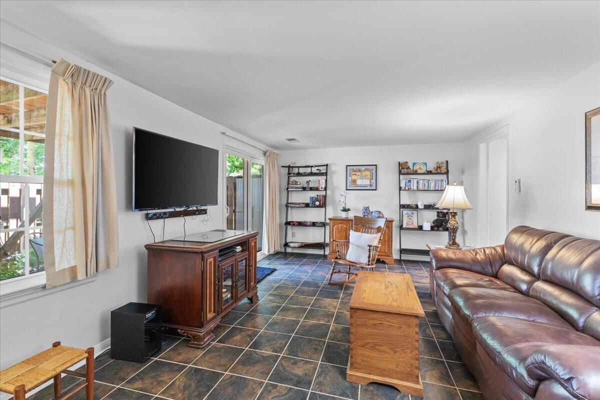 4522 Andover CT