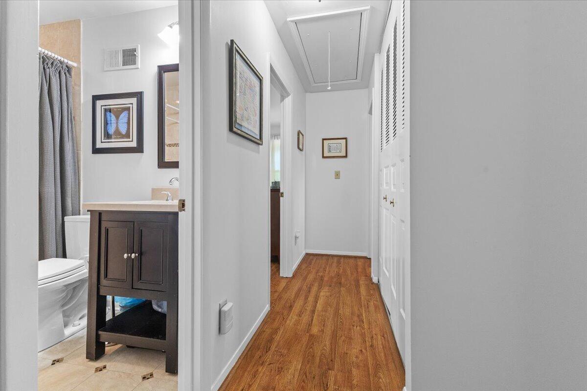 4522 Andover CT
