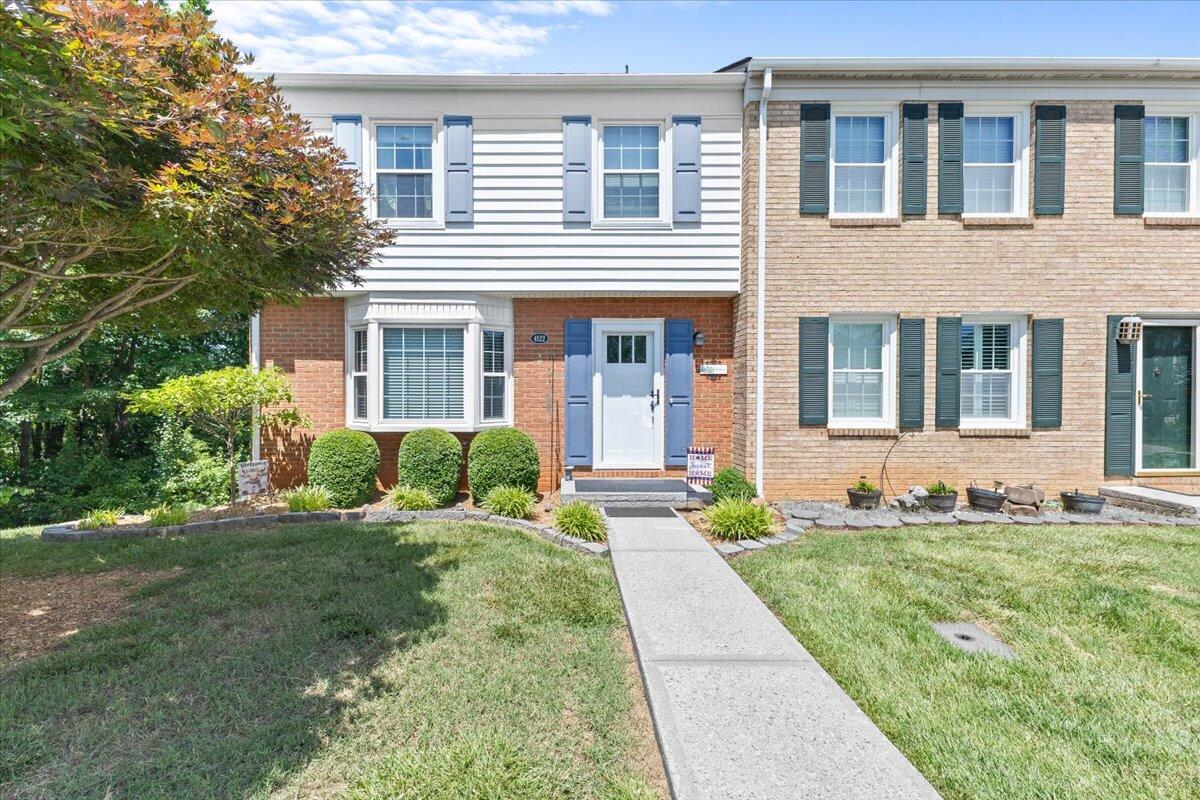 4522 Andover CT