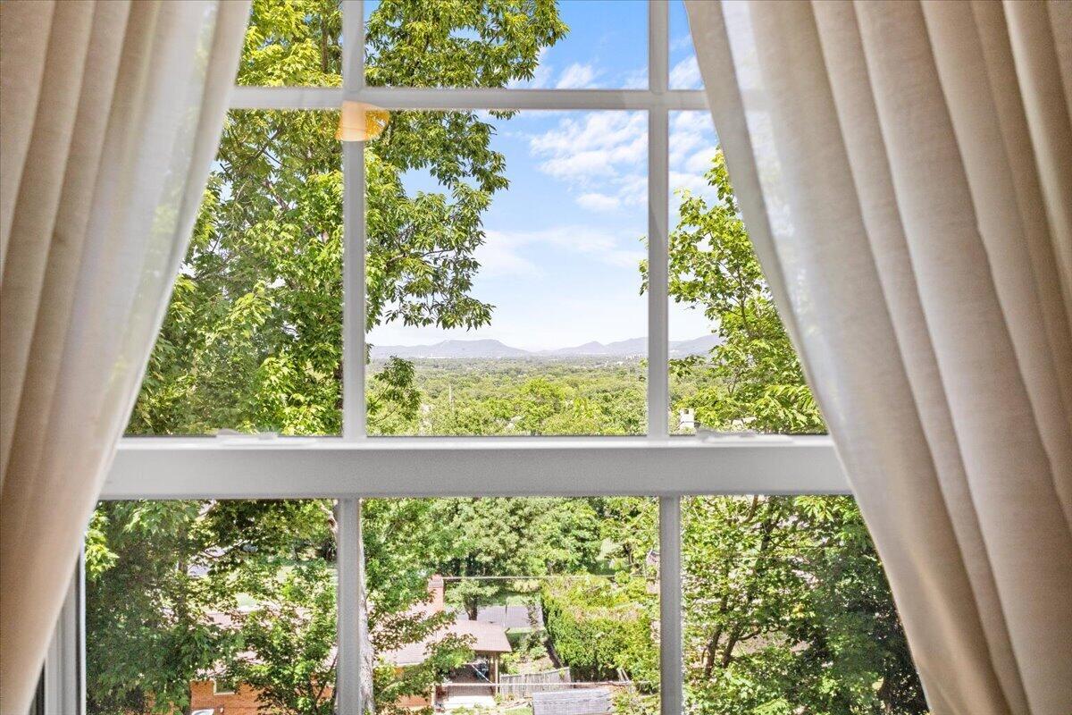 4522 Andover CT