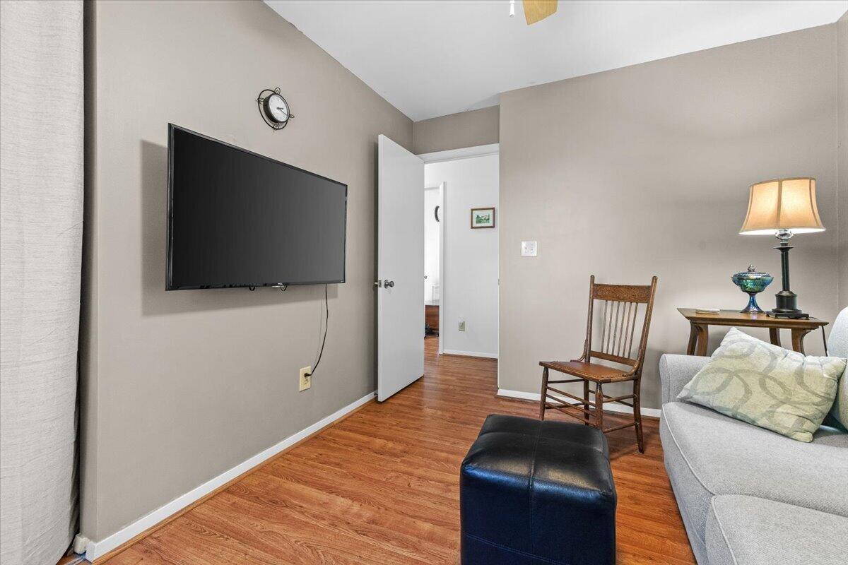 4522 Andover CT