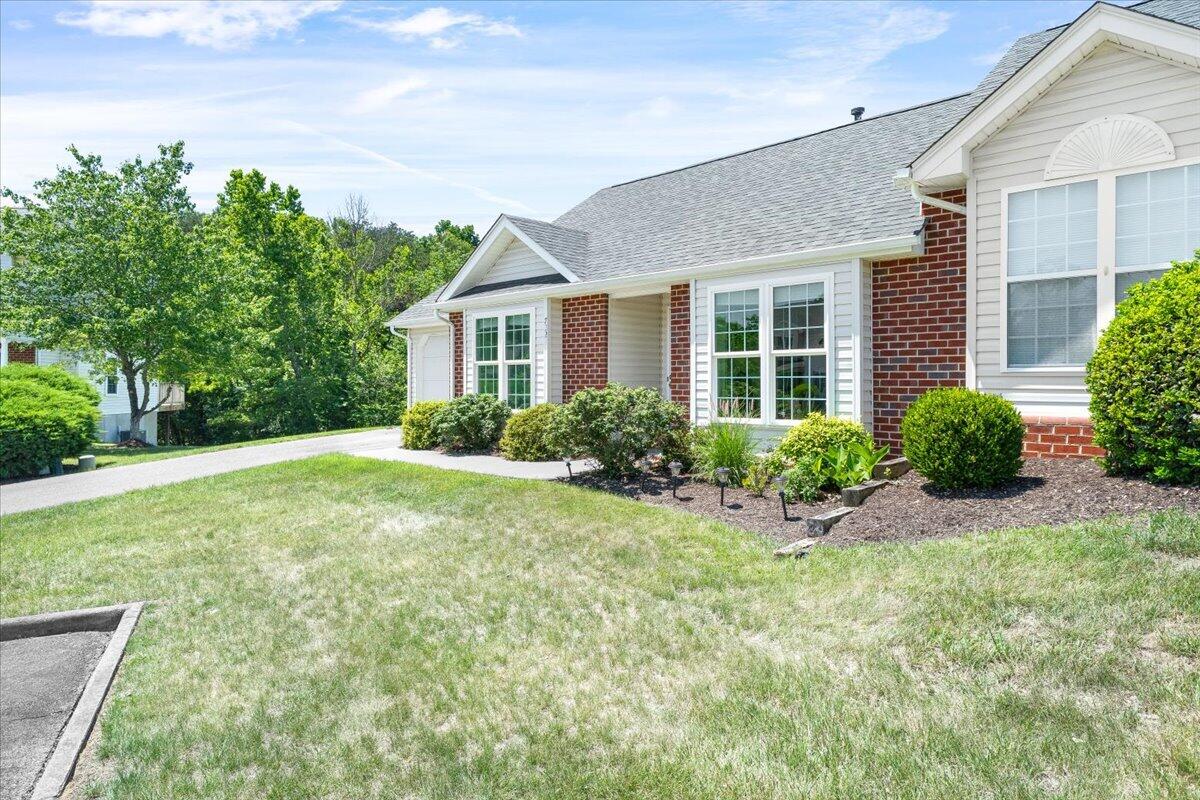 7321 Scarlet Oak DR